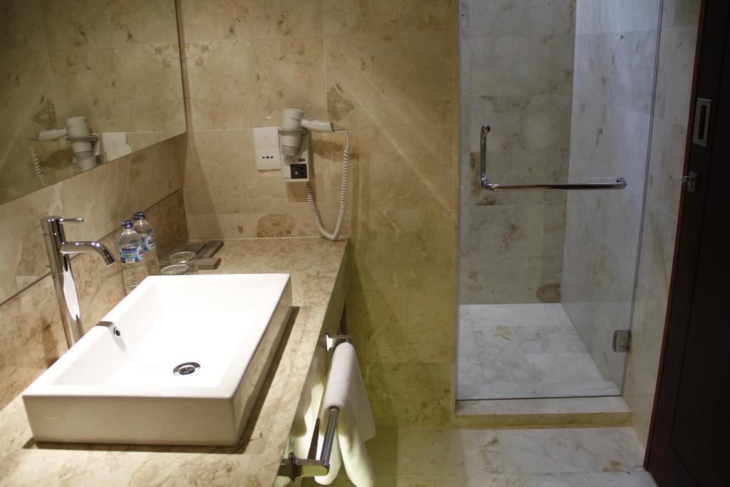 Kuta Angel Hotel - Luxurious Living Kültér fotó